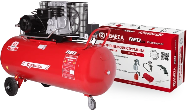 Компрессор поршневой СБ4/С-200.АВ470 с набором пневмоинструмента KIT UNI-7B